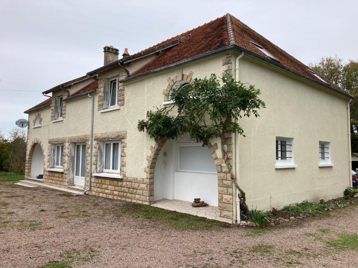 Lac De Lumiere. Relax With Rural Lakeside Living Herry Extérieur photo